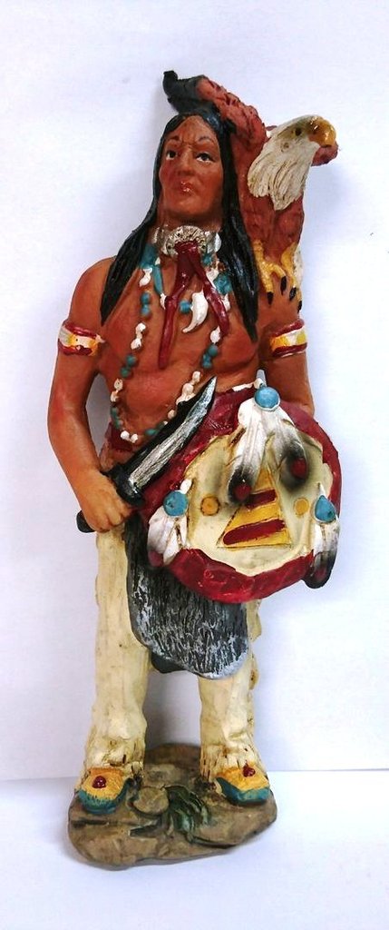 Imagen en Resina 18,5cm Indio con Espada, Escudo y Águila